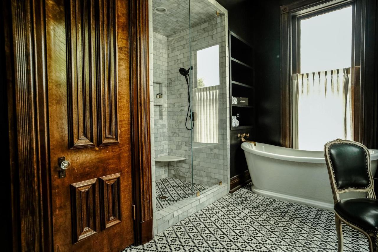Henrie House I Luxury 4Br Downtown Historic Gem With Library & Patio Villa Nashville Exterior foto